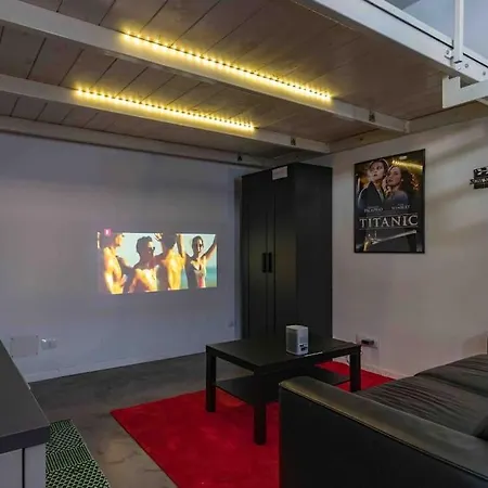 Hollywood Houseturin Center Turín